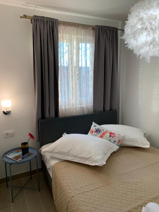 Apartman Onavi Макарска Екстериор снимка