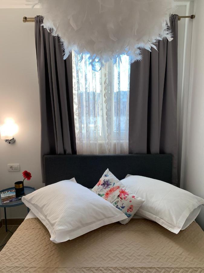 Apartman Onavi Макарска Екстериор снимка