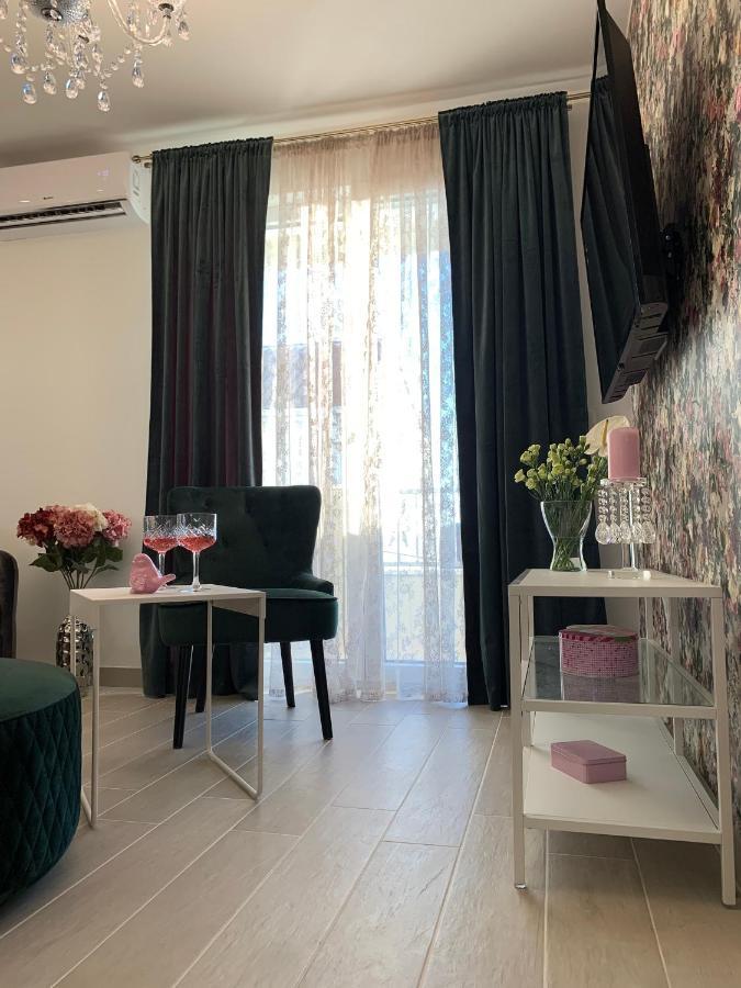 Apartman Onavi Макарска Екстериор снимка