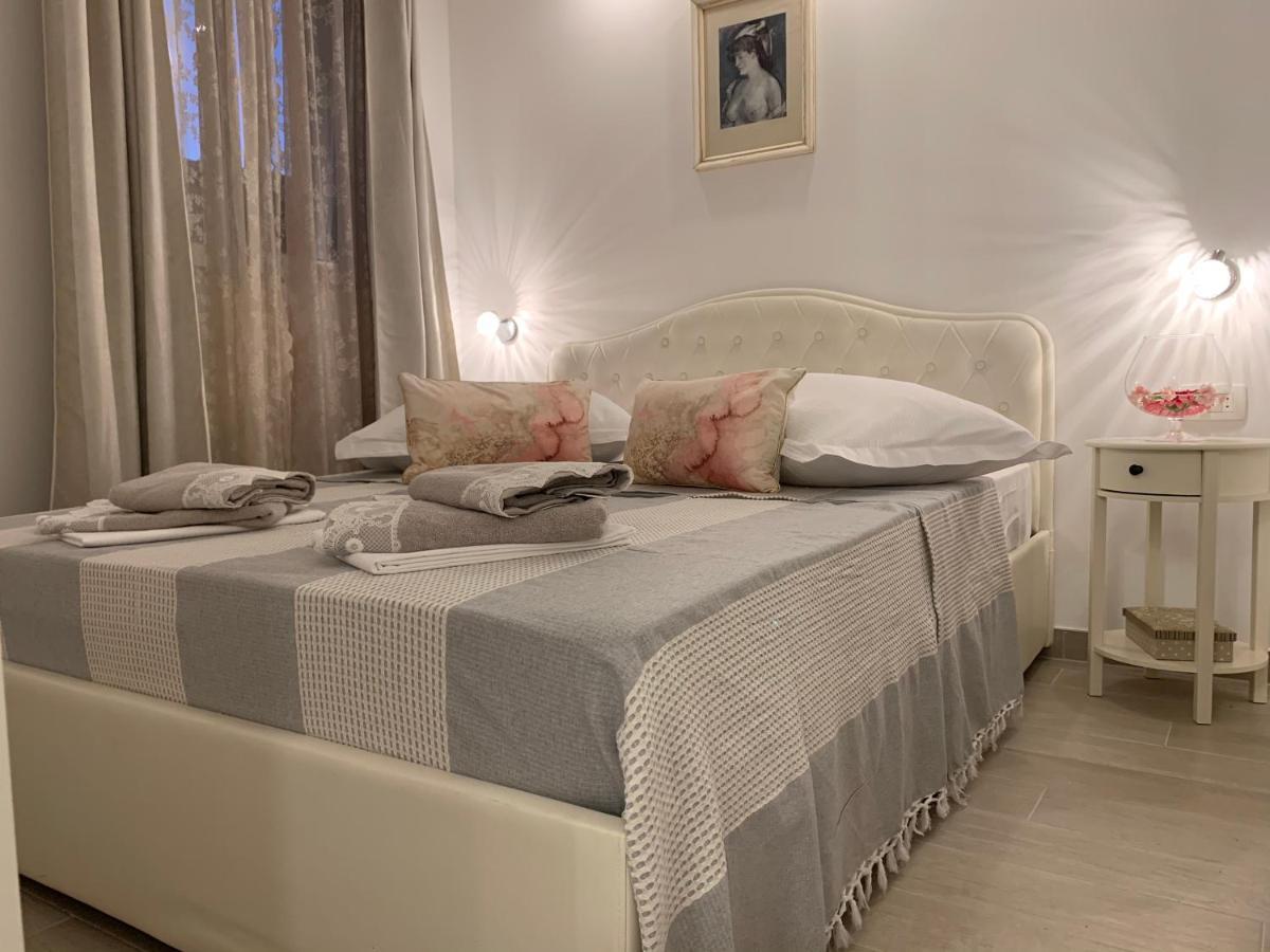Apartman Onavi Макарска Екстериор снимка